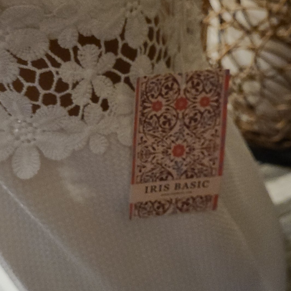 NWT BEAUTIFUL SUMMER LACE WHITE IRIS MEDIUM DRESS. - Picture 12 of 16